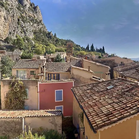 Studio Vue Sur Les Toits, Lumineux Moustiers #2 Exterior photo